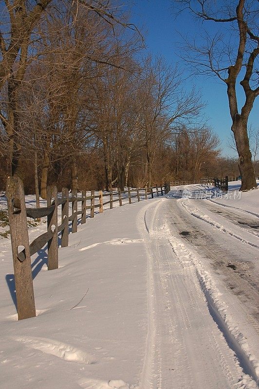 宾夕法尼亚白雪覆盖的路- III